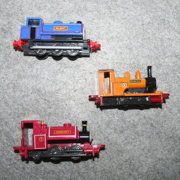 Vtg. (3) Thomas Tank Engine & Friends Diecast Magnetic Trains Ertl Lot 2 1990's - Picture 1 of 9